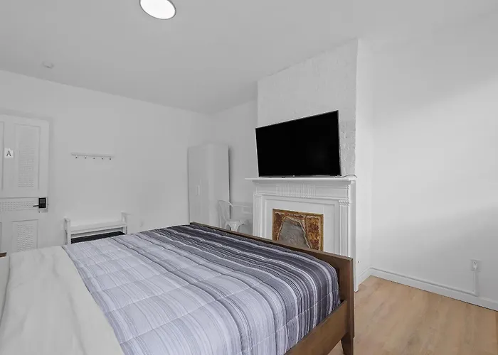 Shadyside, 3a Modern And Spacious Private Bedroom With Shared Bathroom And Free Parking * Pittsburgh