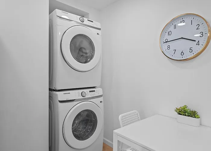 Shadyside, 3a Modern And Spacious Private Bedroom With Shared Bathroom And Free Parking Pittsburgh